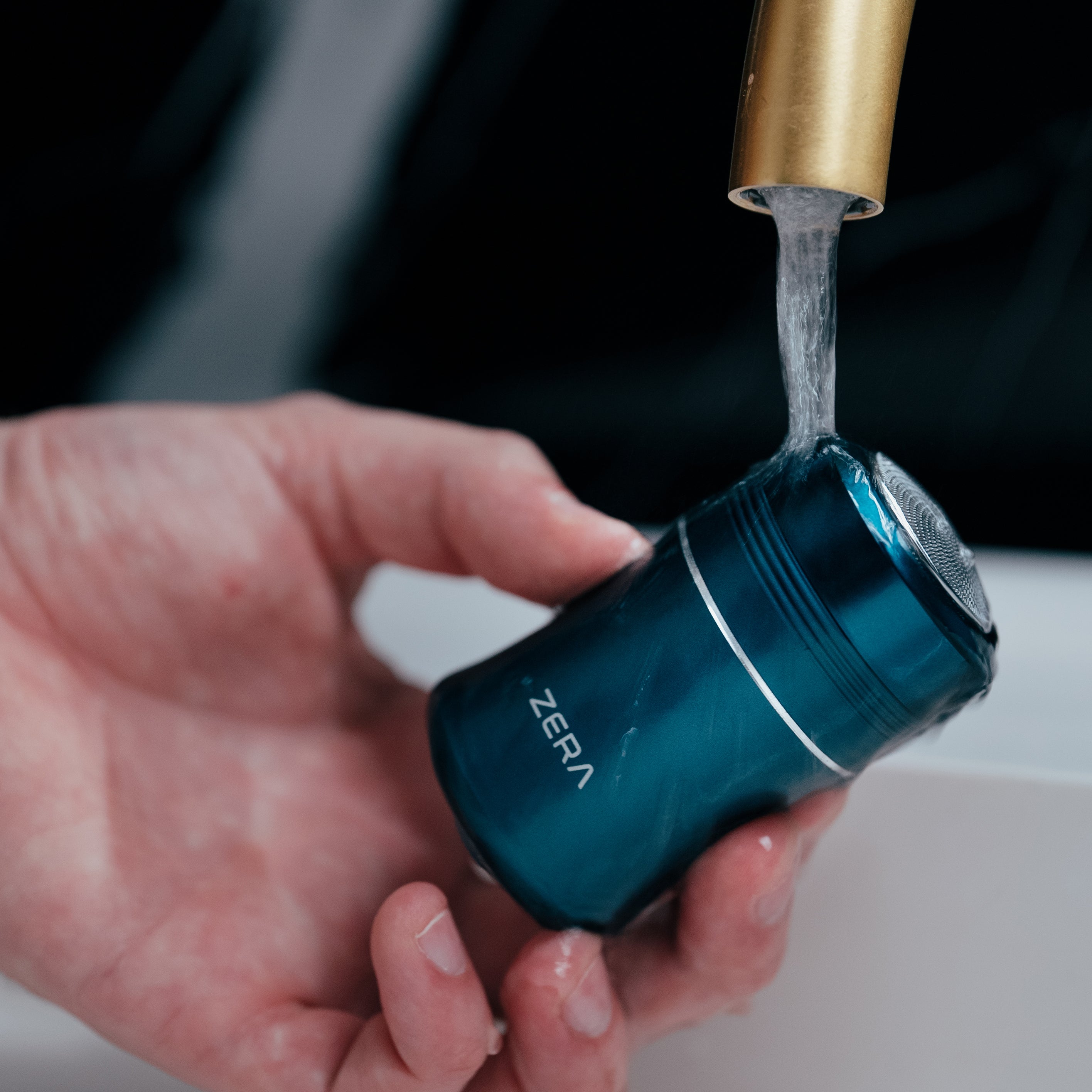 ZERA Wireless Charging Shaver