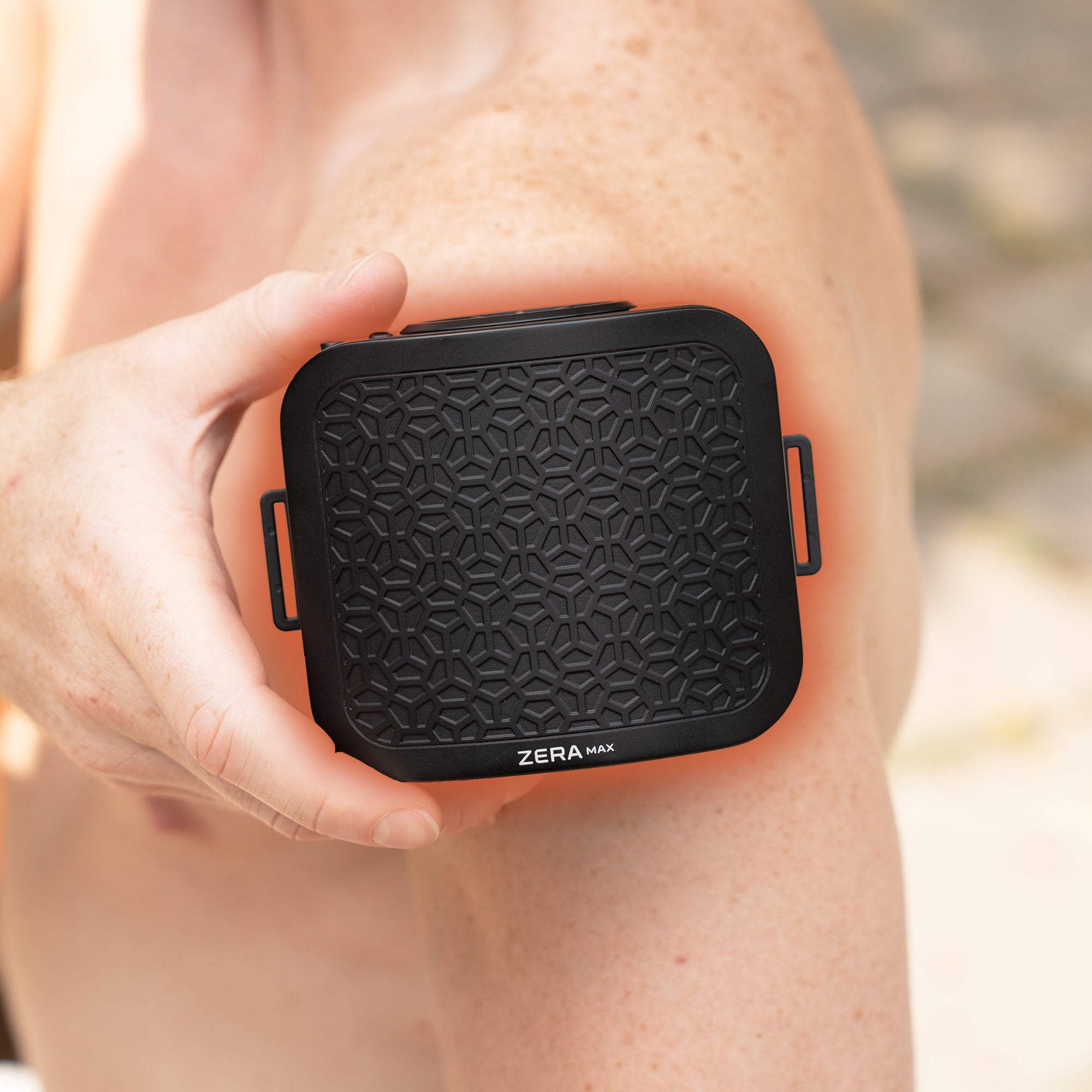 ZERA MAX 2 - AI Thermtech Wearable Comfort