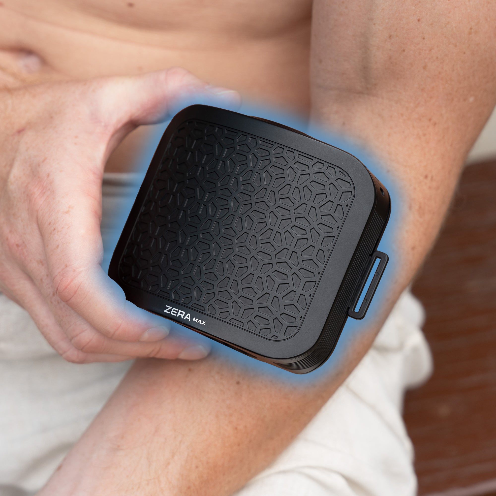 ZERA MAX 2 - AI Thermtech Wearable Comfort