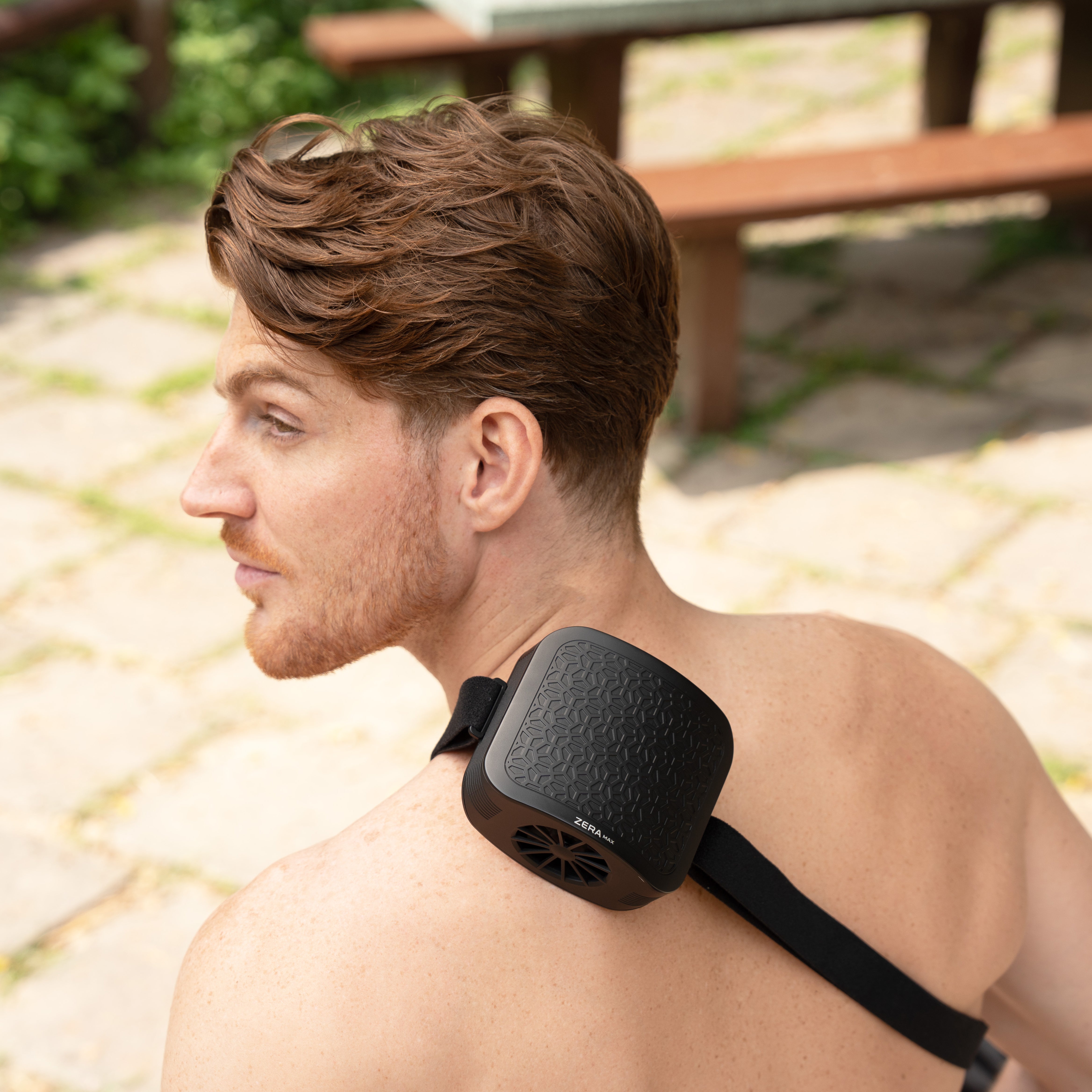 ZERA MAX 2 - AI Thermtech Wearable Comfort
