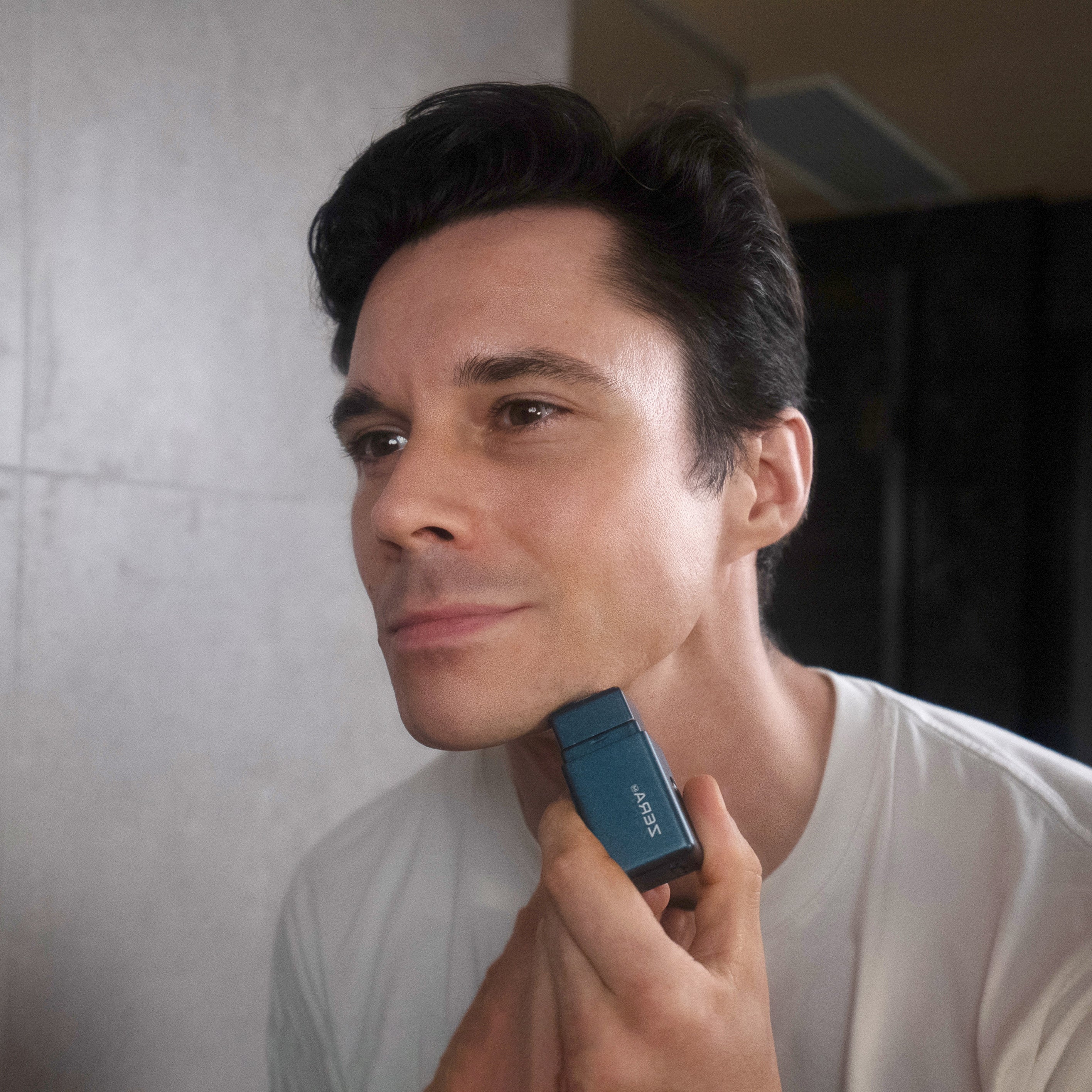 ZERA M The Compact Shaver